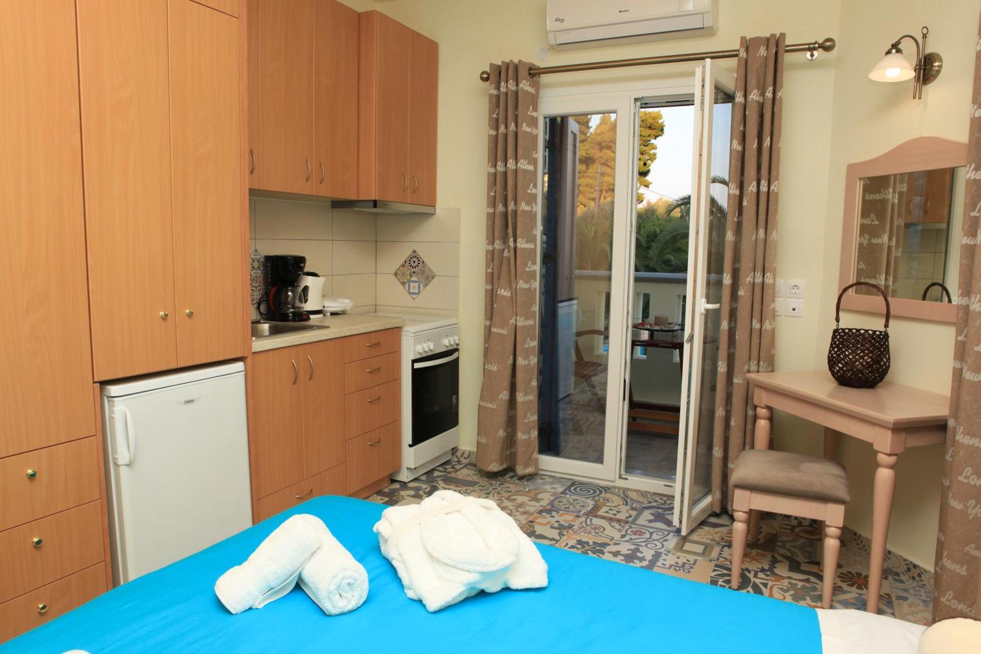 Stafylos Suites & Boutique Hotel Oda fotoğraf